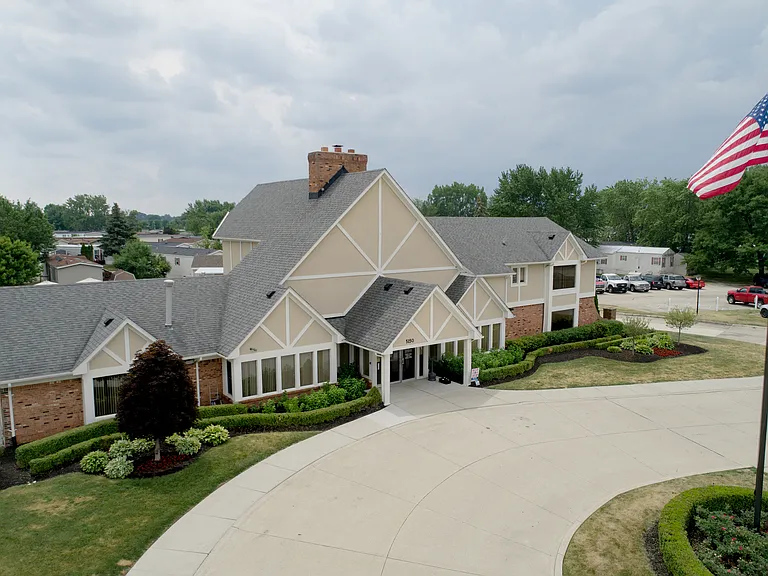 Rudgate Manor — Photo 11