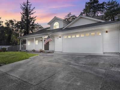 2222 Ash St, North Bend, OR, 97459