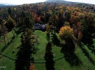 60 Mahkeenac Rd, Stockbridge, MA 01262