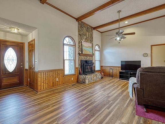 4th image of 191 Skinner Rd