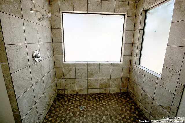 13942 Chisom Creek St — Photo 16