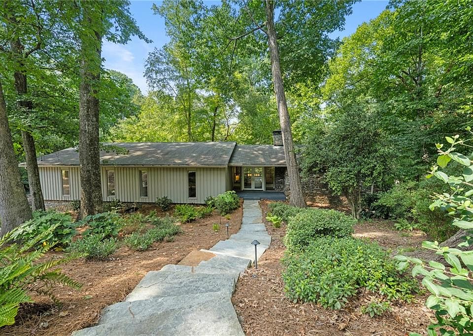 1st image of 460 Valley Green Dr NE