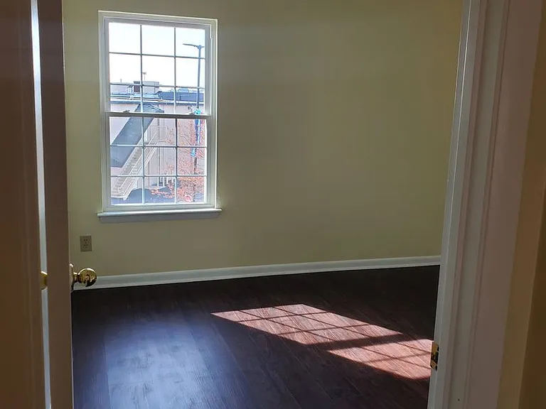 1893 Chantilly Ct — Photo 13