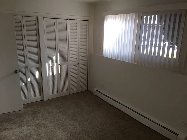 100 Drew Ln — Photo 4