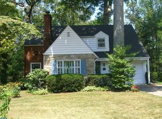 1915 Canterbury Rd, Abington, PA 19001