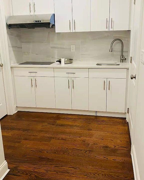 1st image of 9 Fieldstone Ct Floor 1