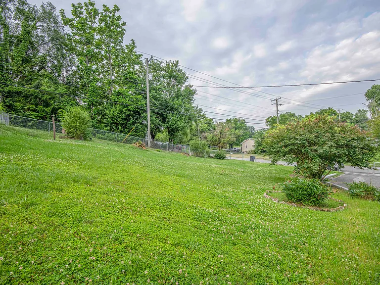 206 Chickamauga Ave — Photo 36