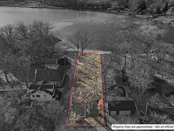 5th image of 42028 N East Rd