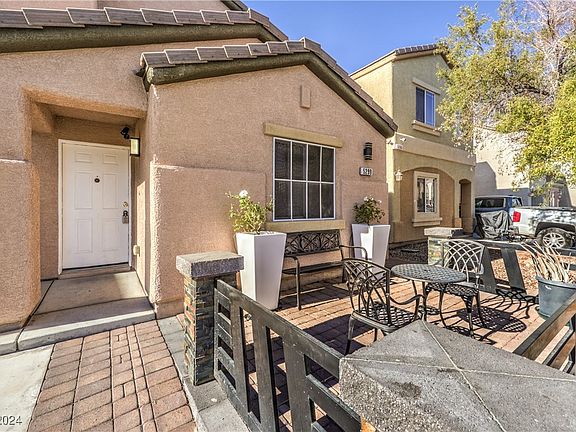4th image of 5299 Emelita St