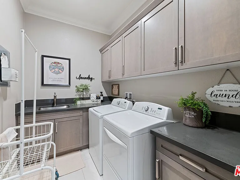 55140 Spring Creek Ct — Photo 28