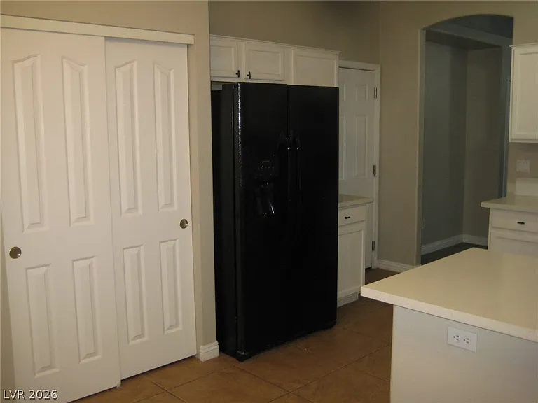 875 Hollandsworth Ave — Photo 19