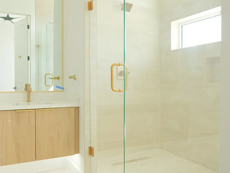 4200 Munger Ave #1 — Photo 15