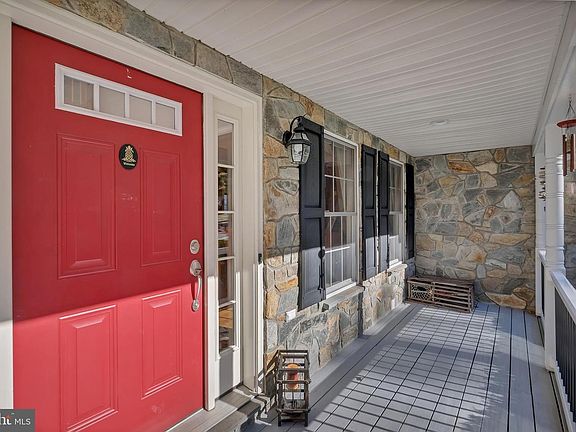 2nd image of 7414 Silent Willow Ct