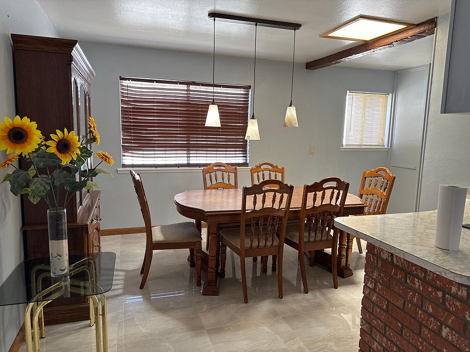 1st image of 10524 Chapala Pl NE