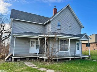 703 Oak St, Williamsburg, IA 52361