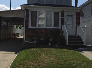 84-68 258th St, Floral Park, NY 11001