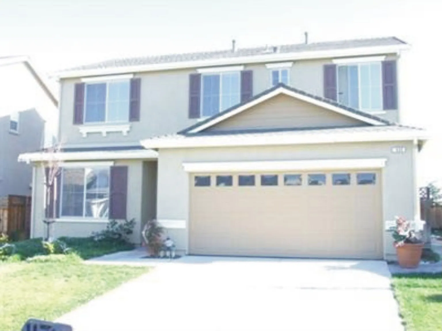 620 Saffron Dr photo 1