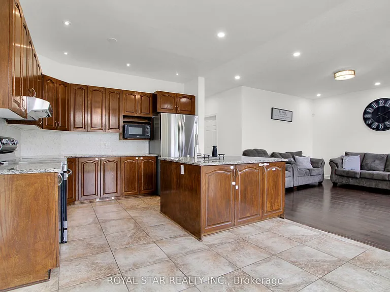 115 Tapestry Dr #1 — Photo 10