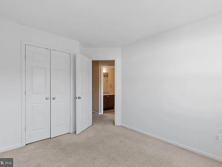 13129 Englishwood Ln — Photo 27