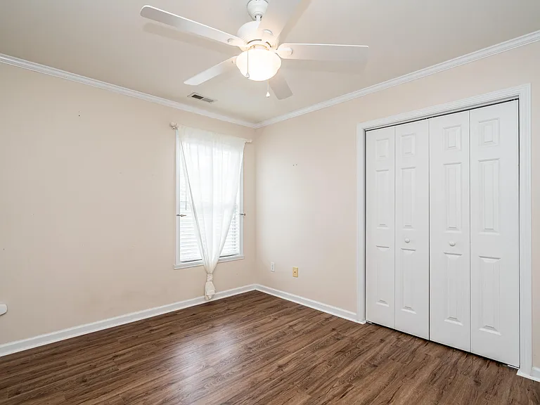 4 Richardson Cir — Photo 17