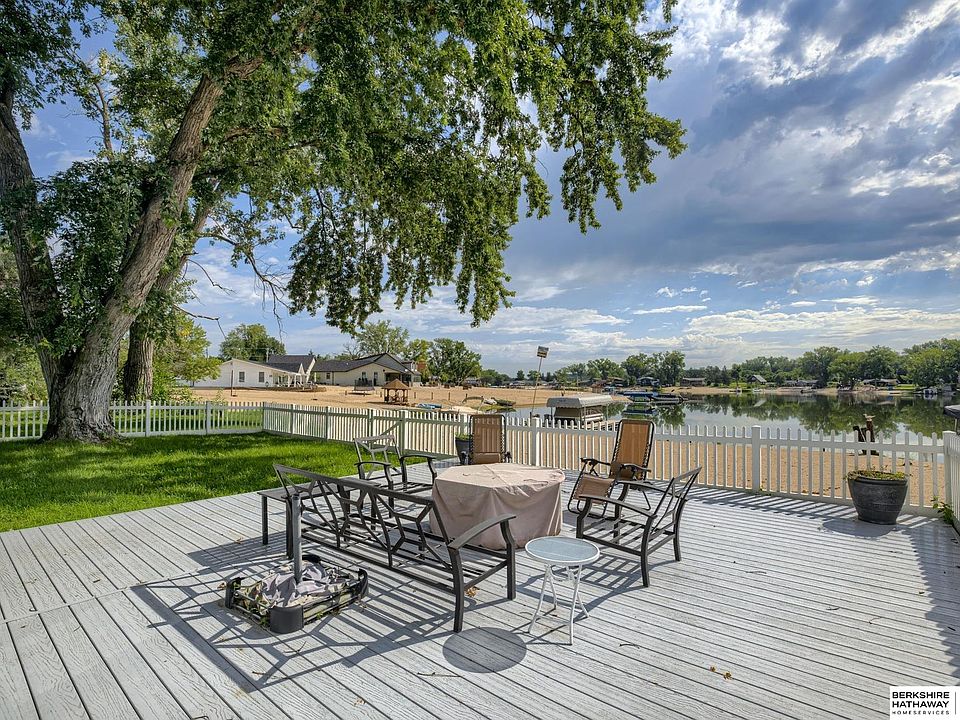 1st image of 104 Minnow Ln