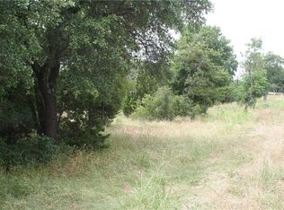 Whispering Oaks, Whispering oaks, TX 76633