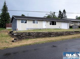 951 E Belfield Ave, Sequim, WA 98382