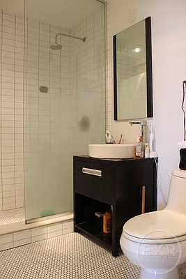 Rented by EXR | media 65