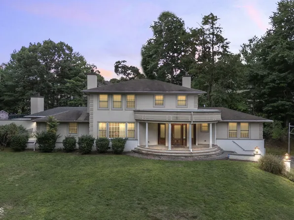 27 Pal Drive, Ocean Twp, NJ 07712