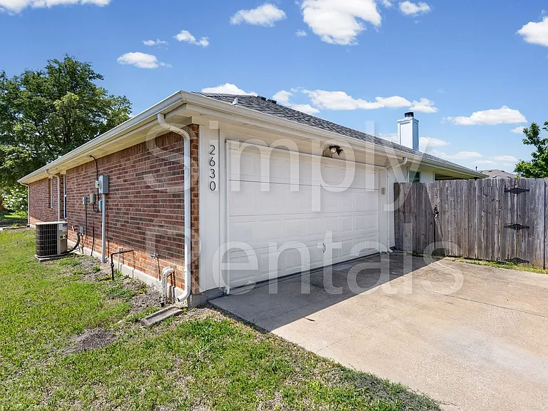 2630 Massey Ln — Photo 32
