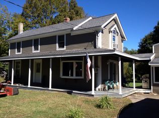 91 E Main St, East Hampstead, NH 03826