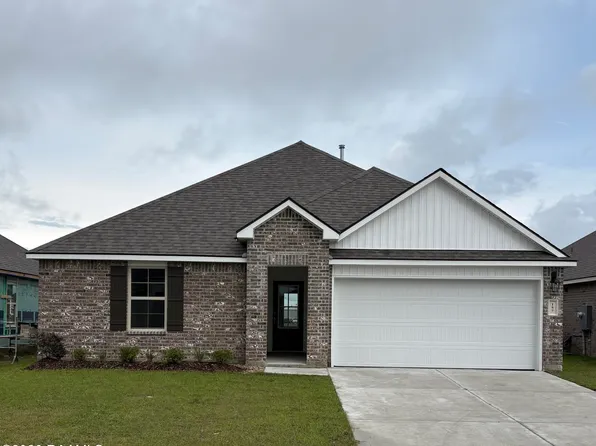 157 Cottage Cove Dr, Maurice, LA 70555