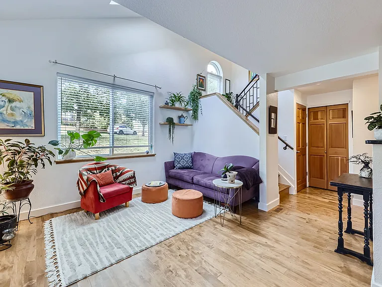 410 Owl Dr — Photo 1
