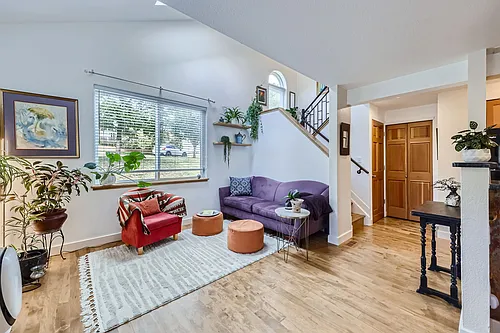410 Owl Dr Photo 1