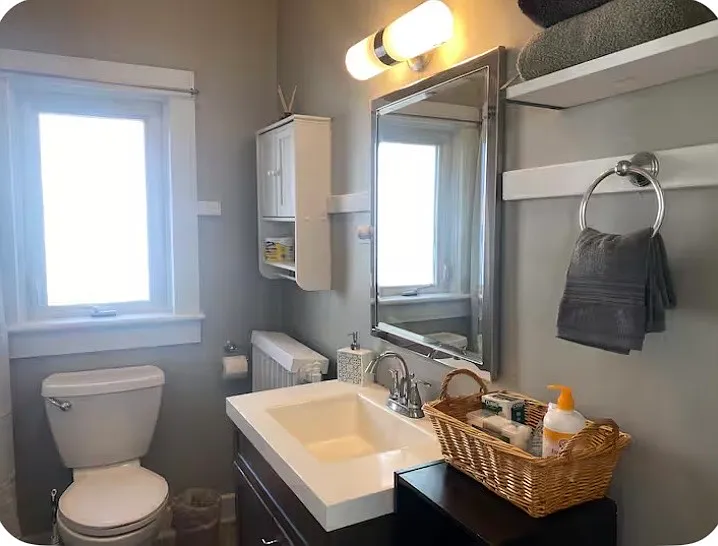 1102 W Madison St — Photo 10