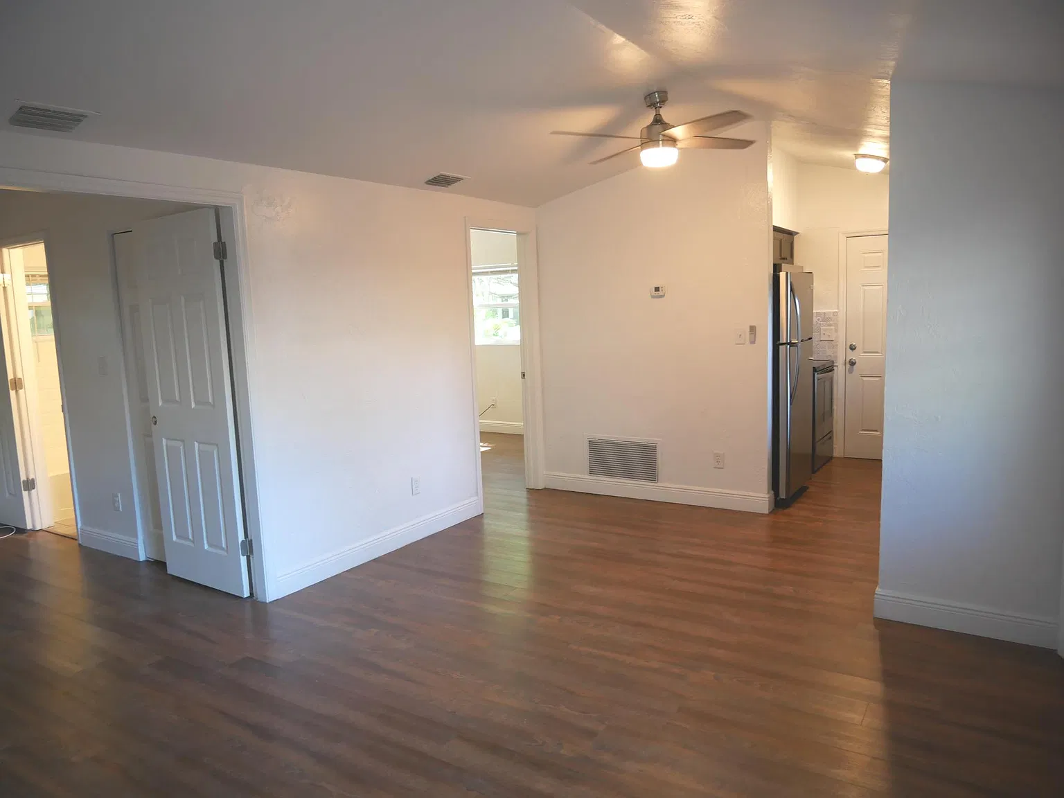 2 bed, 624 sqft, $1,950 — Photo 3
