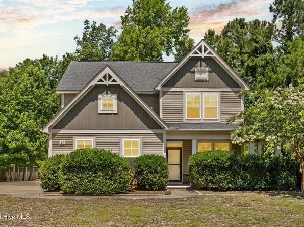 37 Twisted Oak Court, Hampstead, NC 28443