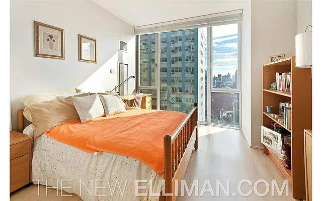 Rented by Douglas Elliman | media 18