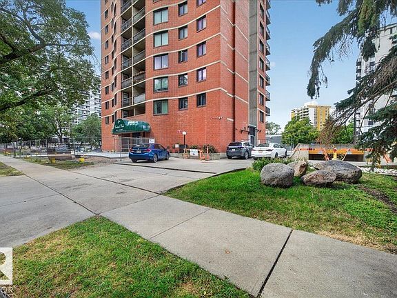 4th image of 9916 113th St NW #1102