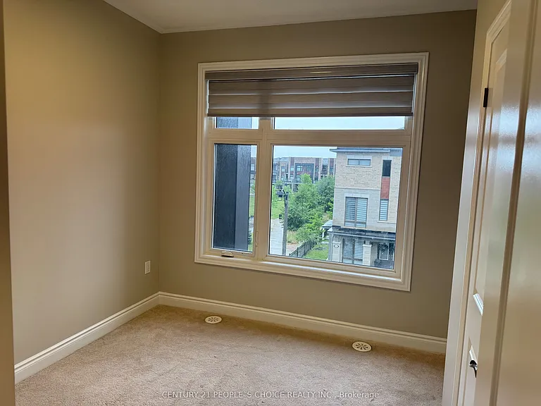 2518 Littlefield Cres — Photo 24