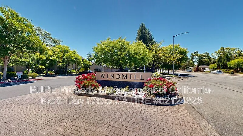 2 bed, 1.5 bath, 966 sqft, $2,400 — Photo 4