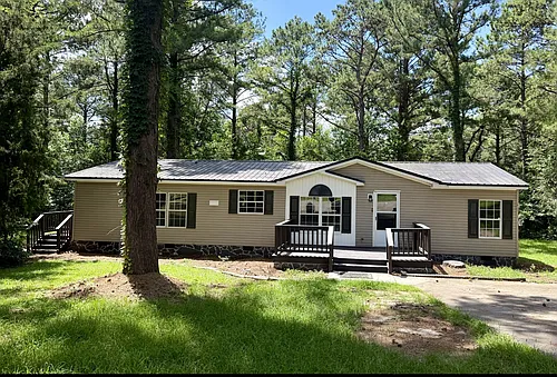 104 Senimor Ct Photo 1
