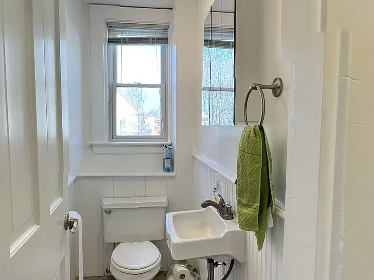166 Elm St #2 — Photo 11