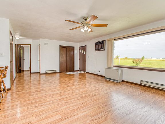 5th image of 3677 Tower Ln