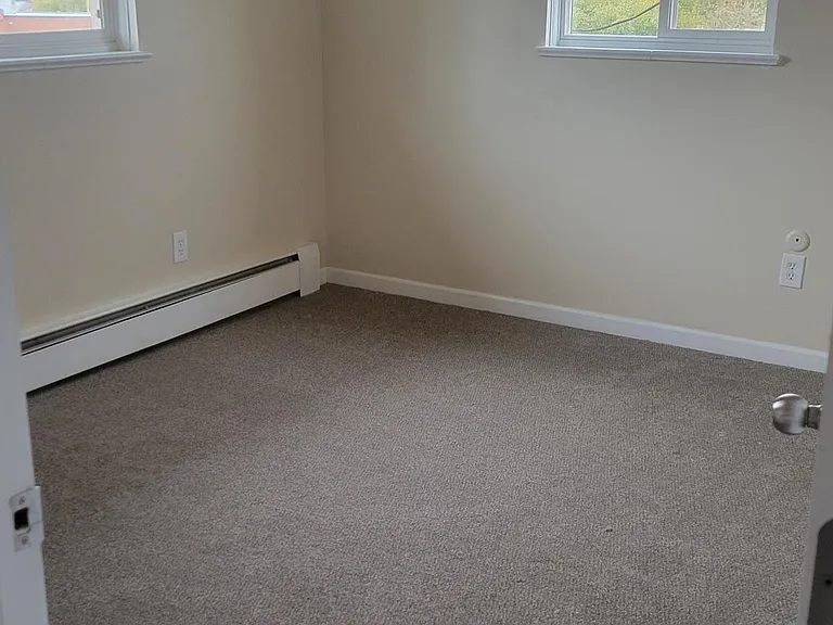 7519 Stuart St — Photo 18