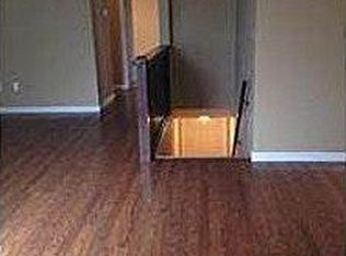 35 River Boat Dr APT B, Saint Peters, MO 63376