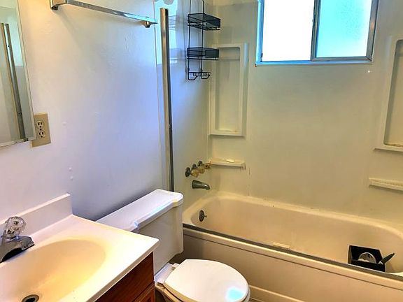 5th image of 3229 Francis Ave APT 3