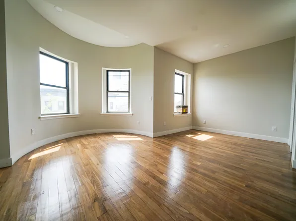 10 Blackwood St #330, Boston, MA 02115