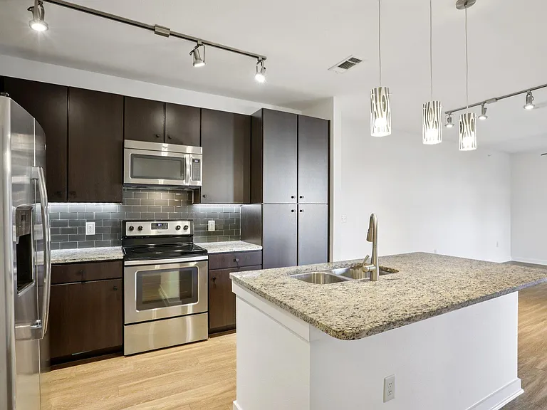 1900 Barton Springs Rd #5031 — Photo 18