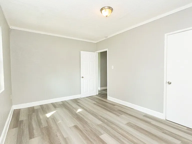 1823 Wilson St #A — Photo 10